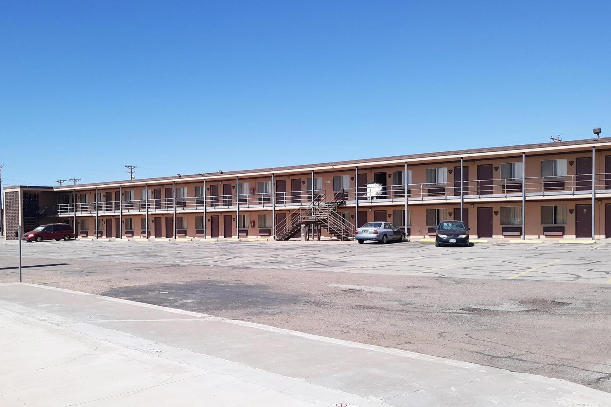 Oyo Hotel Kings At Clovis Exterior foto